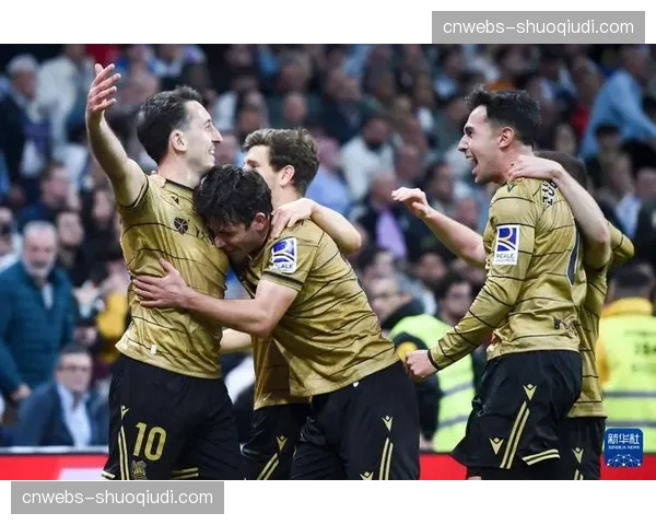 皇家马德里2-0本菲卡总比分3-0晋级,维尼修斯传射建功 皇家马德里2-0本菲卡总比分3-0晋级,维尼修斯传射建功