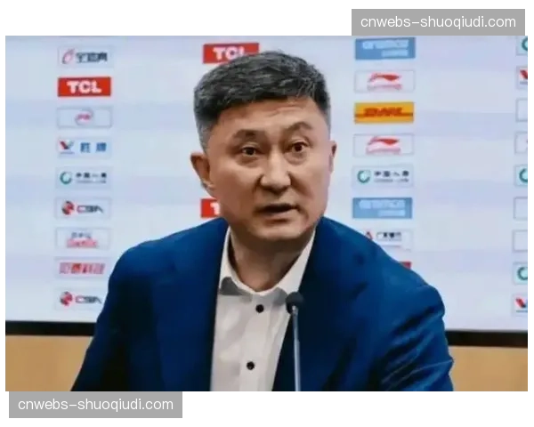 【2026年4月CBA联赛赛季攻防效率趋势·人物·专访专访广东主帅杜锋：谈季后赛如何通过防守效率限制对手箭头人物